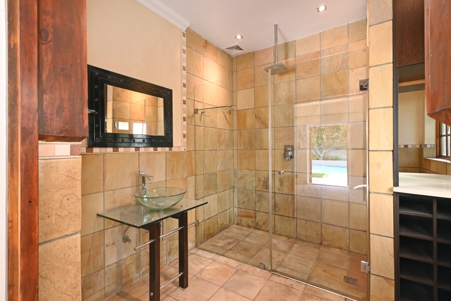 To Let 3 Bedroom Property for Rent in Bergvliet Western Cape